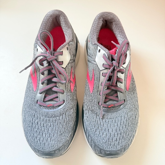 Brooks Adrenaline GTS 18 Gray Pink Running Shoes Size 8 - Picture 2 of 6